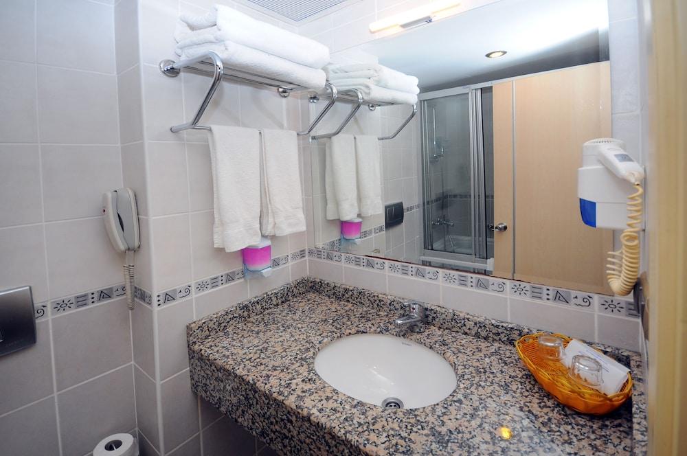 Sunbeach Hill Hotel سيدي المظهر الخارجي الصورة